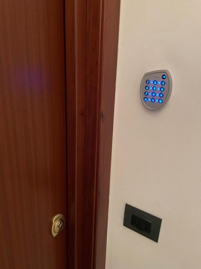Bb4U Apartments Al Massimo 巴勒莫 外观 照片